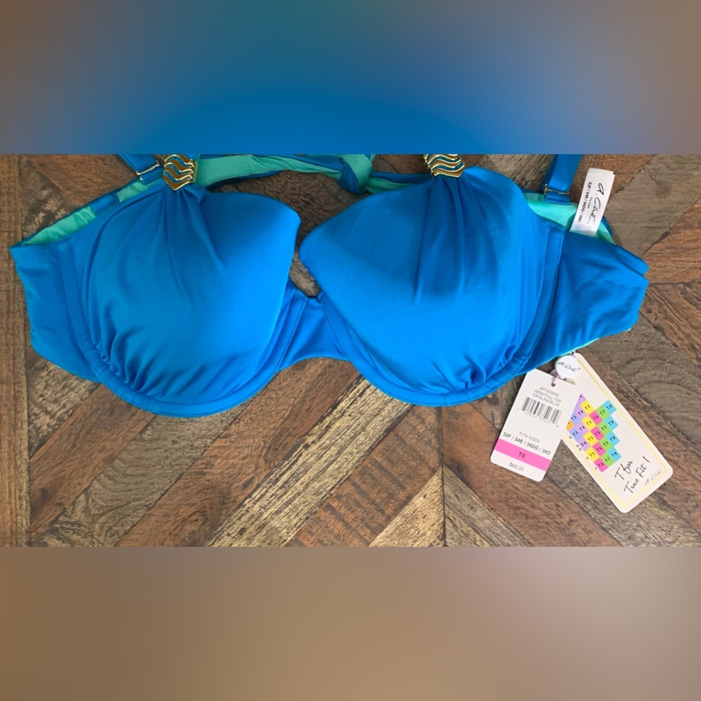 A.Che Vera full top Catalina blue NWT size 38D